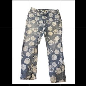 Lauren Conrad jeans with Rose flowers / Roses floral print size 12